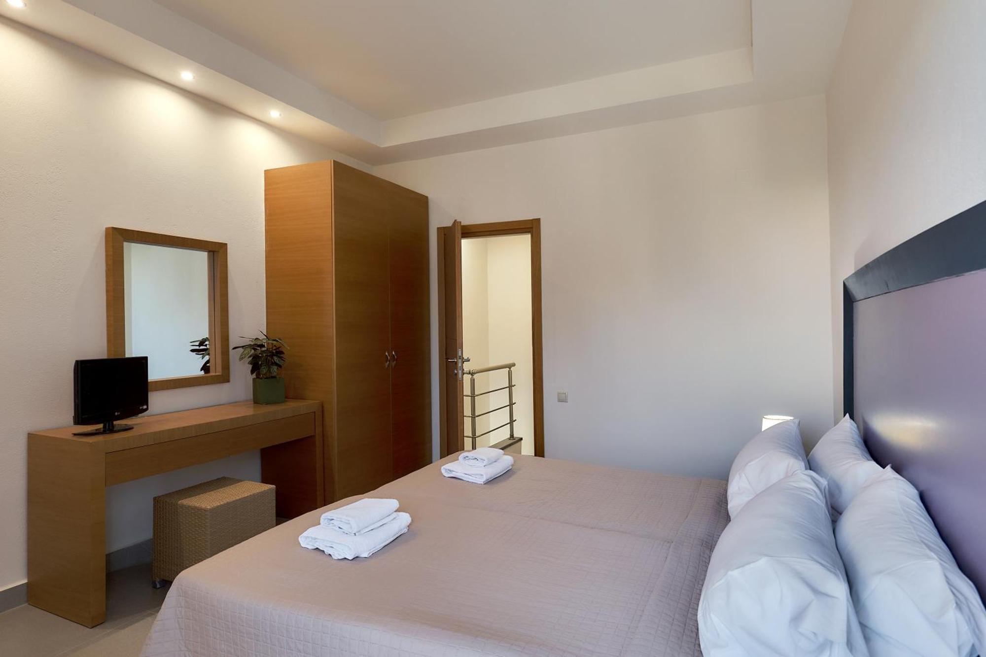Creteco Hotel & Suites Goúrnes Exteriér fotografie